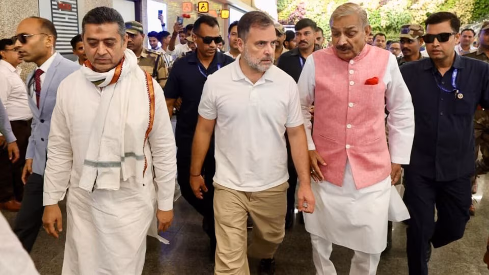 सुल्तानपुर कोर्ट ने राहुल गांधी को किया बरी