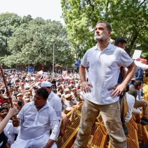 Opposition Protest: वोट चोरी मुद्दे पर राहुल गांधी का मार्च