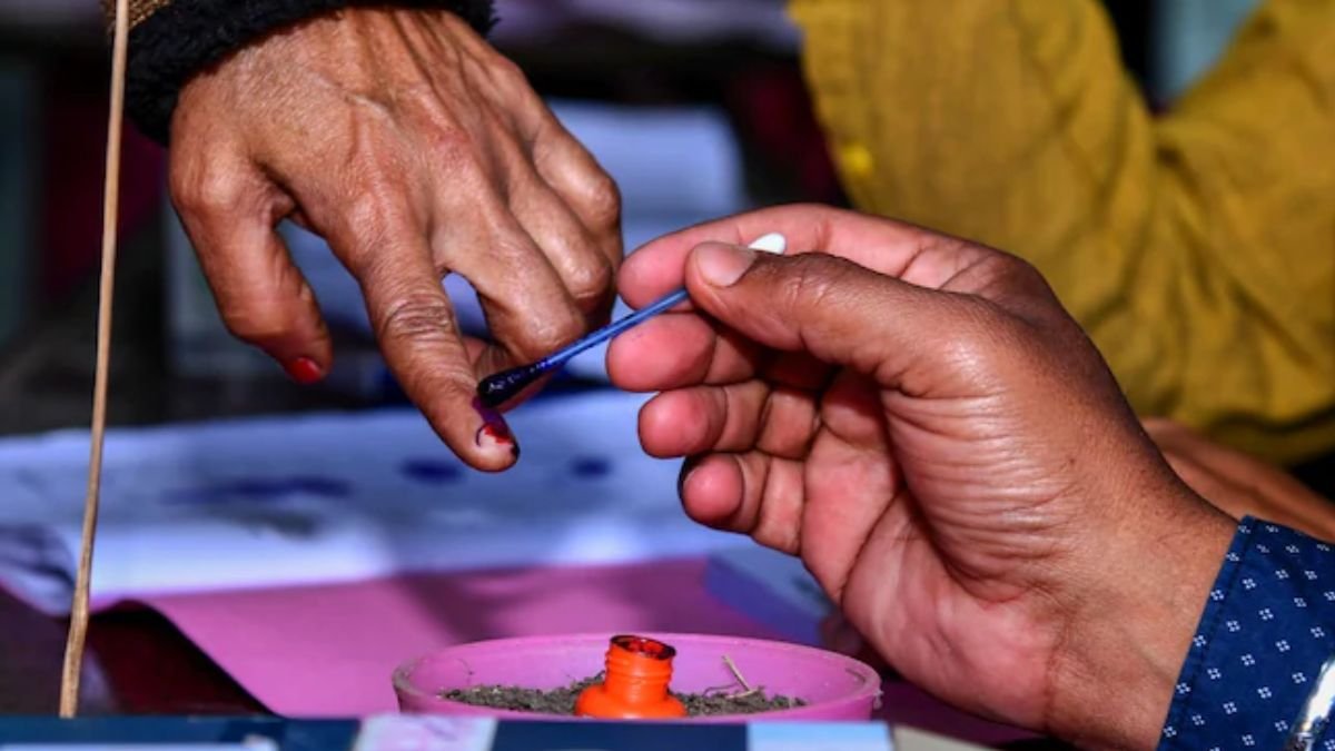 Up Panchayat Election: यूपी में 3 महीने में पंचायत चुनाव का फैसला क्यों?