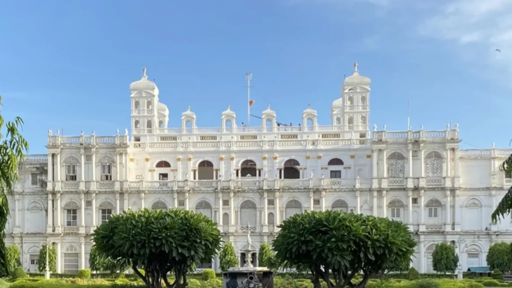 Scindia Property Case: 41 हजार CR की सिंधिया संपत्ति का विवाद क्या है?